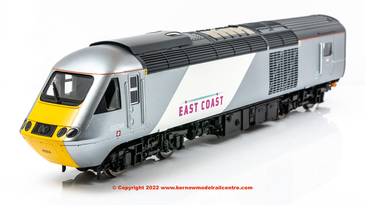 R30099 Hornby Class 43 HST East Coast Trains Train Pack